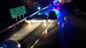 Két autó ütközött egymással a 76-os főúton, az egyik sofőr elmenekült a helyszínről