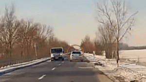 Hajszálon múlt, hogy súlyos balesetet okozzon egy létra