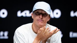 Egyre frusztráltabbak a világ legjobbjai, minden lépésüket figyelik az Australian Openen