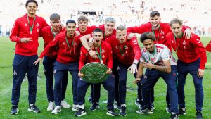 Döbbenetes nézőcsúcs: 50 ezres telt ház fogadja a milánóiakat az ifi BL-ben