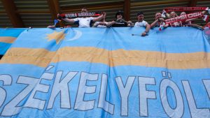 Szijjártó Péter: Közösen fizeti ki a csíkszeredai focicsapat büntetését a Honvéd és az FTC