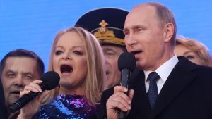 A Putyin-hű popsztár ingatlancsalási ügye összefogta az oroszokat, a Kreml is megrettent