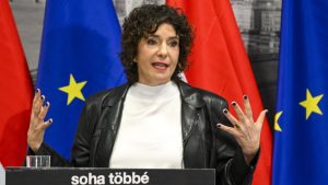 Javában zajlik a vagyonmegosztás Dobrev Kláráéknál, Jakab Péter végre előrébb lépett