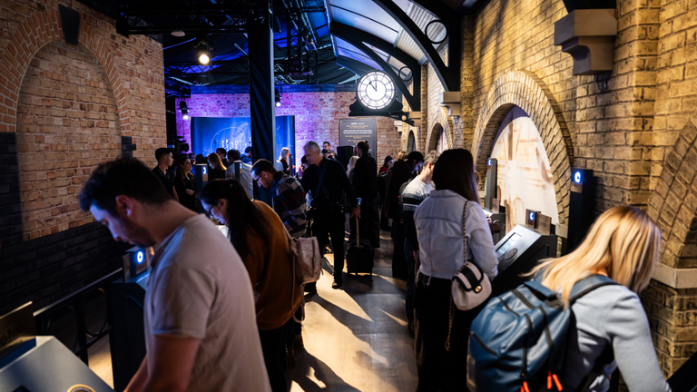 Az agyunkat is eldobtuk a szentendrei Harry Potter kiállítástól, ami minden rekordot megdöntött