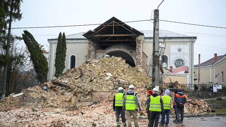 Napokkal a katasztrófa előtt észlelték a vészjeleket, így omlott le a szilágycsehi templomtorony