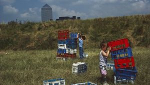 Vajon mások lennénk, ha nem oda születünk, ahova?