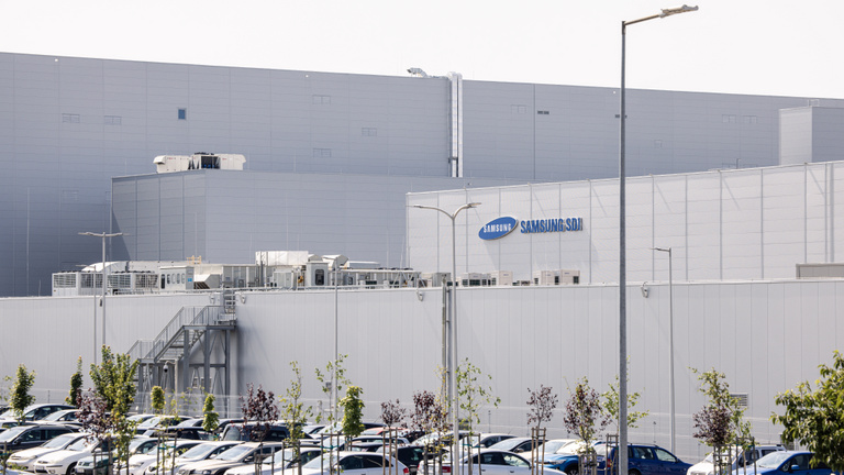 Nyomozás indult a gödi Samsung-gyár ügyében