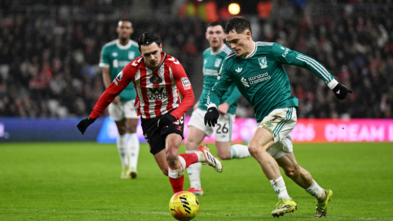 Szoboszlai kiállítása után megszakadt a nagy sorozat, de a Liverpool kiszenvedte a kötelezőt