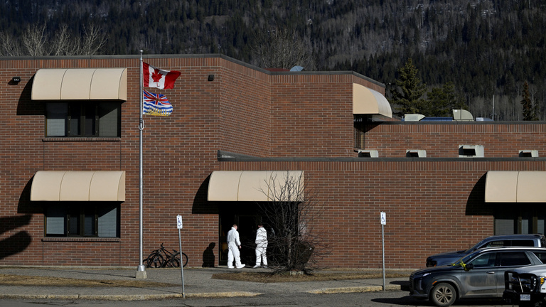 Tömegmészárlás Kanadában: legalább nyolc embert megölt a 18 éves transznemű elkövető