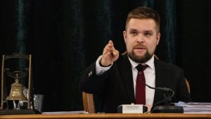 Győri polgármester: Távozott a gazdasági igazgató, aki aláírta az 1,7 milliárdos hiányt mutató beszámolót