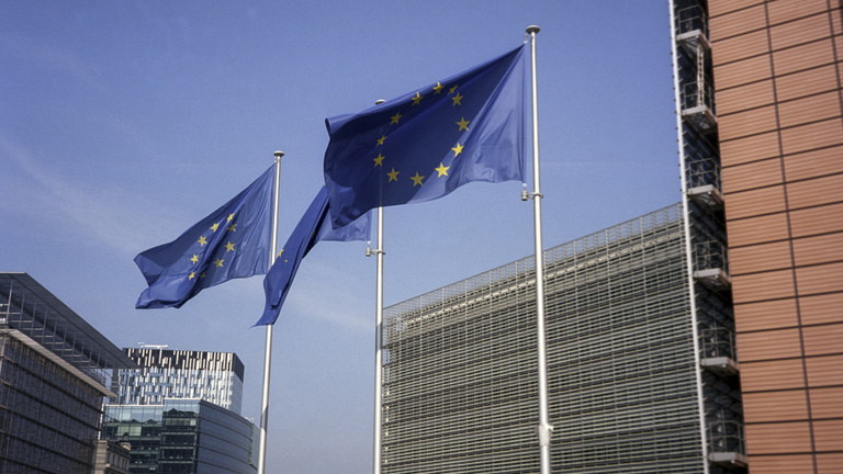 Razziát tartottak az Európai Bizottságnál, több irodát is felforgattak