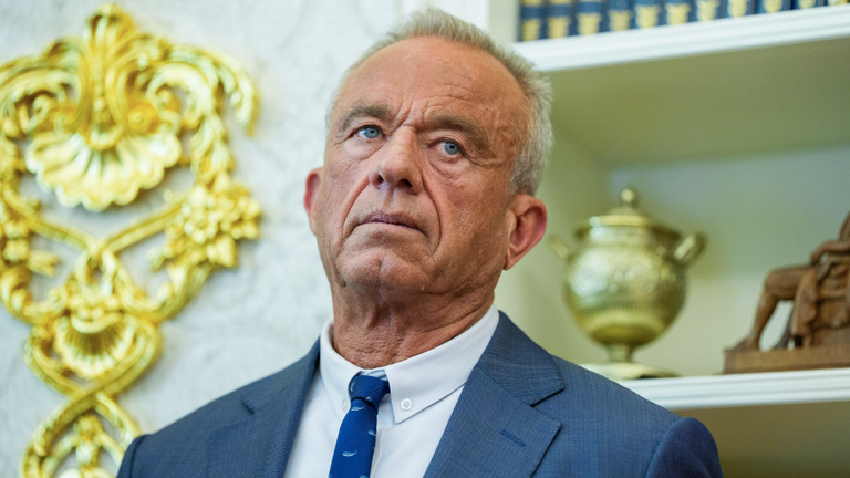 Robert F. Kennedy Jr. bevallotta, hogy vécéülőkékről szippantotta fel a kokaint