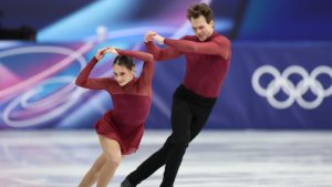 Világbajnokok a vert mezőnyben, a magyar műkorcsolya páros a 4. helyen várja a hétfői kűrt